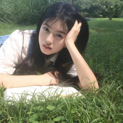 独家爆料：新生代小生机场牵手女助理，后援会发声明，一夜之间